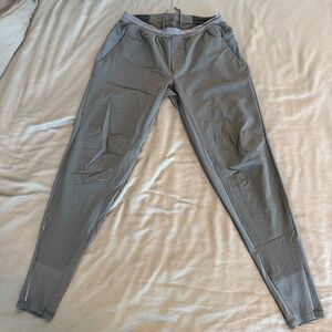 Lululemon Surge Hybrid Pant – Size M – Graphite Grey